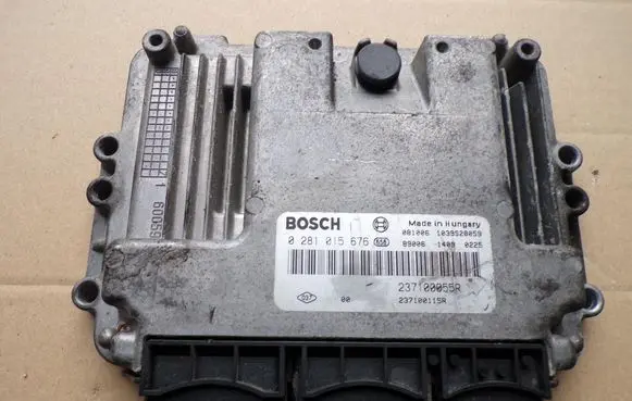 Renault Megane IV Engine control unit/module ECU 0281015676