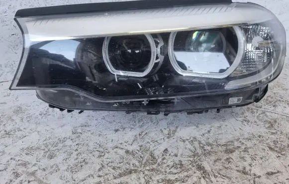BMW 5 G30 G31 Headlight/headlamp 8499111-01
