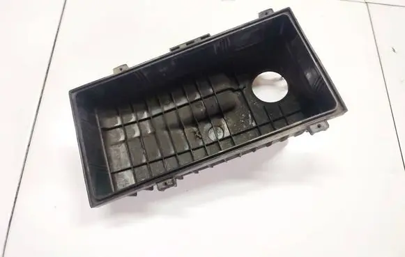 Peugeot 406 Air filter box 9632144780
