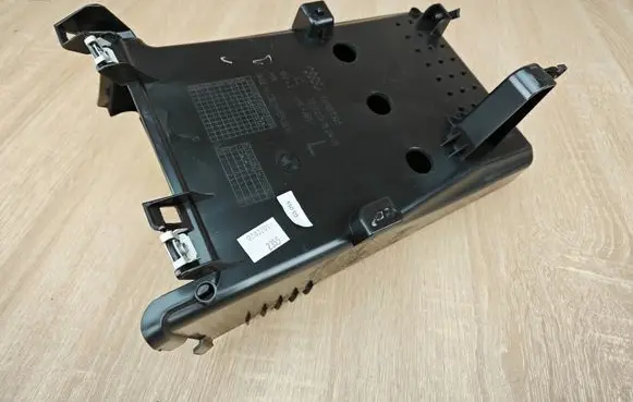 Audi A4 S4 B9 Dashboard storage box/compartment 8W1857925