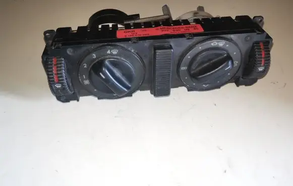 Mercedes-Benz C W202 Climate control unit 2028300985 9140010092
