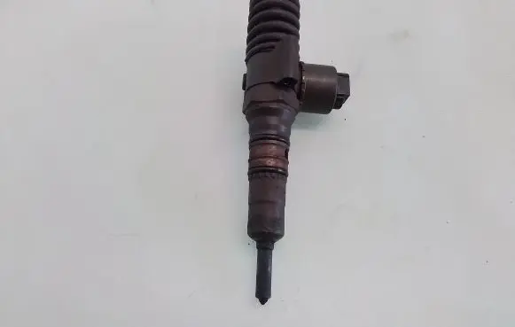 Audi A3 S3 8P Fuel injector 03G130073G