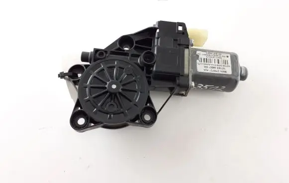 Mini One - Cooper Clubman R55 Front door window regulator motor 2753721