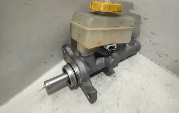 Subaru Legacy Master brake cylinder 26401AG031