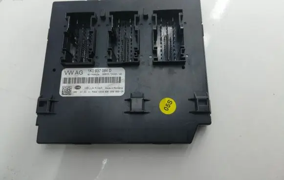 Volkswagen Golf VI Comfort/convenience module 1K0937084D