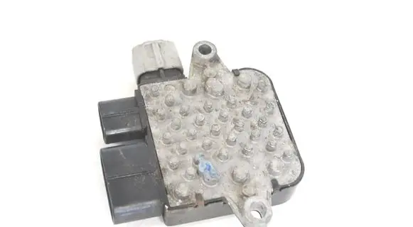 Tesla Model S Coolant fan relay 4A141G04119700