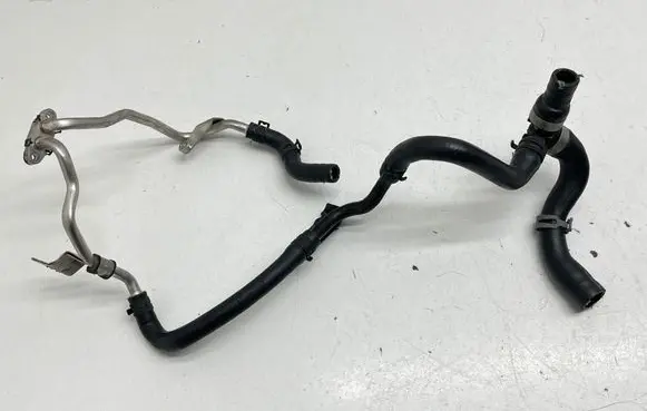 Volkswagen Jetta VII Engine coolant pipe/hose 05E122447J