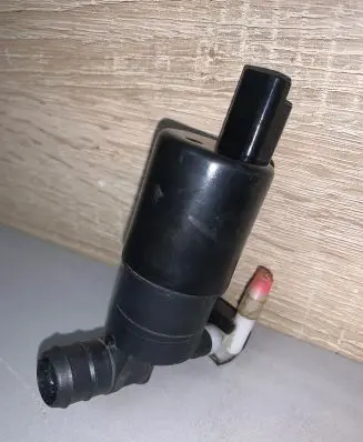 Renault Megane II Windscreen/windshield washer pump 021168 2800A10 720299