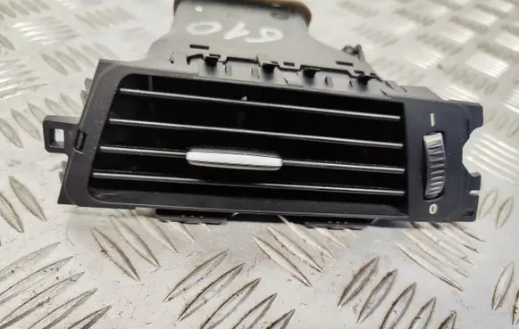 BMW 3 E90 E91 Dashboard side air vent grill/cover trim 9130460
