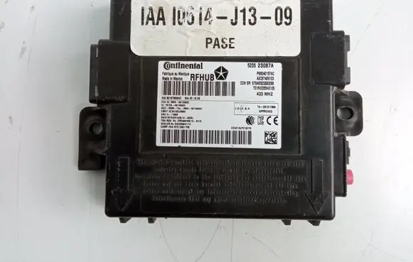 Jeep Grand Cherokee Keyless (KESSY) go control unit/module 68240157AC