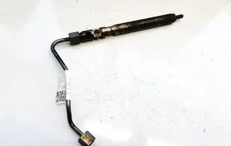 Mercedes-Benz C AMG W204 Fuel injector 