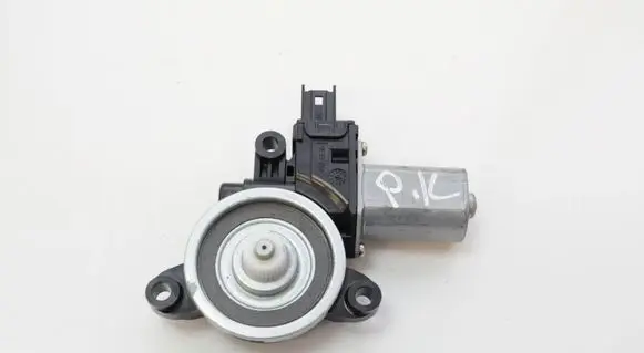 Mazda 3 II Front door window regulator motor BHP15958X