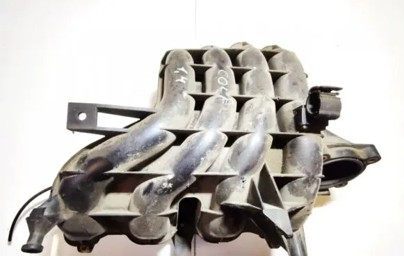 Volkswagen Golf IV Intake manifold 036129711ce