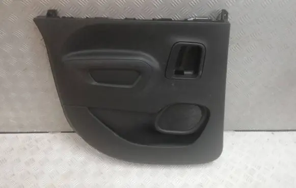 Opel Combo E Coupe rear side trim panel 9816784677 105215066001A 060936J01