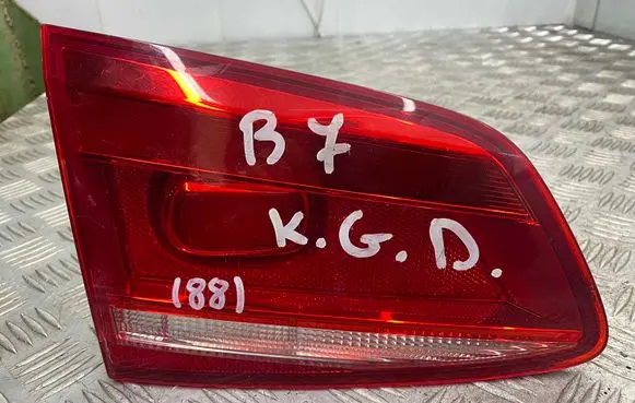 Volkswagen PASSAT B7 Tailgate rear/tail lights 3AF945093K