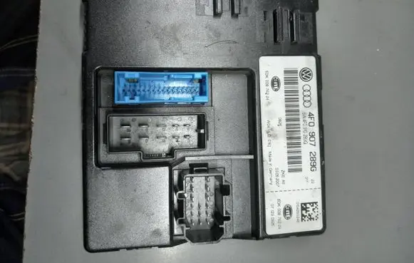Audi A6 S6 C6 4F Light module LCM 4F0907289G