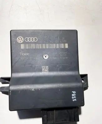 Audi Q7 4L Gateway control module 4L0907468B