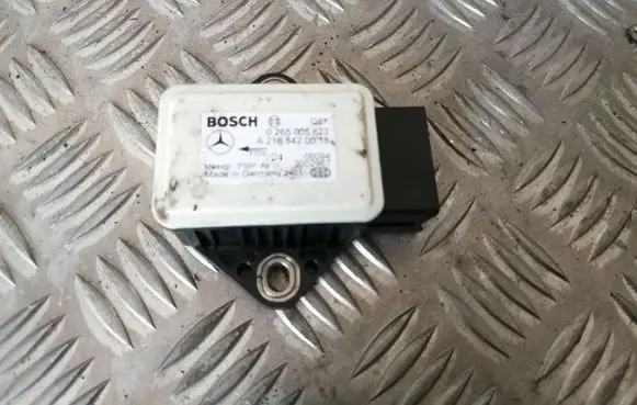 Mercedes-Benz E W211 ESP acceleration yaw rate sensor A2165420018 0265005623