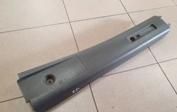 (B) pillar trim (top)