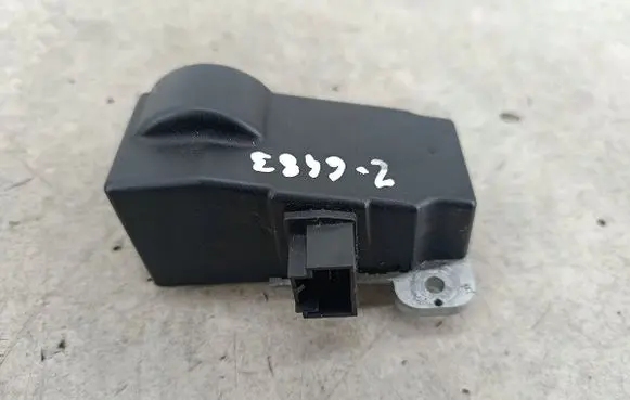 Volkswagen PASSAT B6 Steering wheel lock 