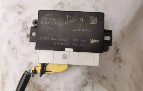 Citroen Berlingo Parking PDC control unit/module 63821V 9832121280 ECU4CH