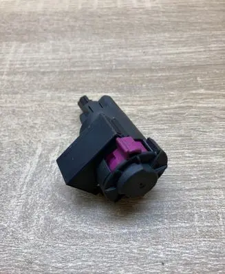 Audi A5 8T 8F Brake pedal sensor switch 4F0945459B 1468996