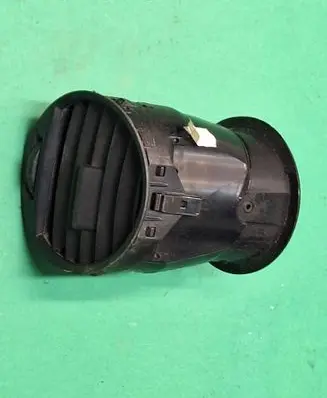 Volkswagen Caddy Dash center air vent grill 225710