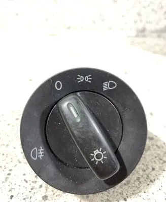 Volkswagen PASSAT B6 Light switch 1K0941431AH