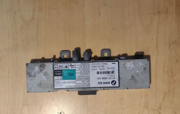 BMW 3 E46 Antenna control unit 65258368209