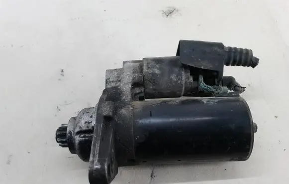 Volkswagen Jetta V Starter motor 02Z911023F