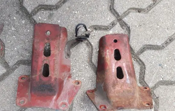 Iveco Daily 3rd gen Engine mount vacuum valve 