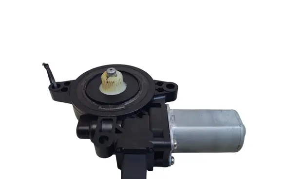 Mazda 6 Front door window regulator motor D6515858X CM012030