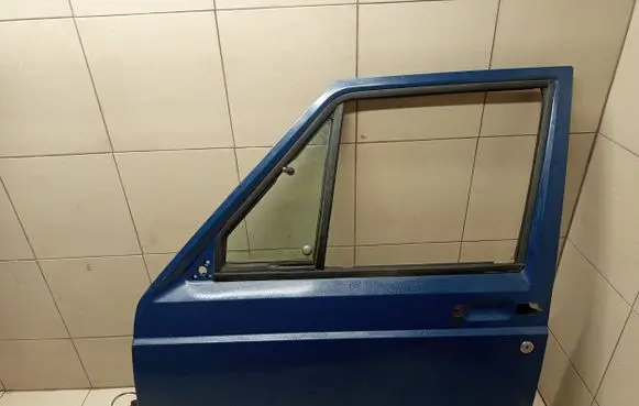Jeep Cherokee Front door