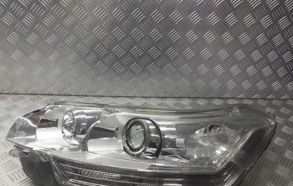 Citroen C5 Headlight/headlamp 9689037880
