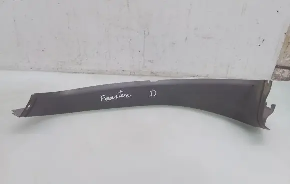 Subaru Forester SG Tailgate/trunk side cover trim 