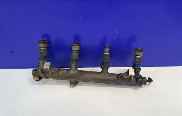 Saab 9-3 Ver1 Fuel injectors set 12790824 15357996