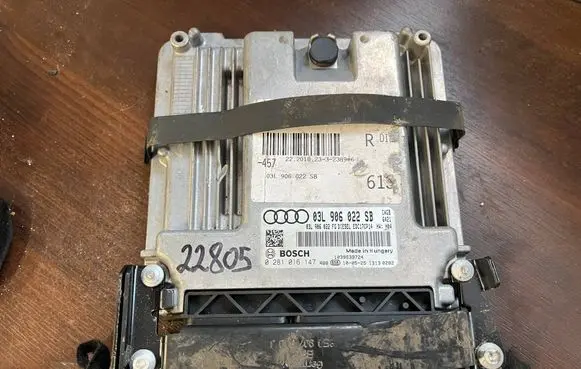 Audi A6 S6 C6 4F Engine control unit/module 03l906022sb 0281016147