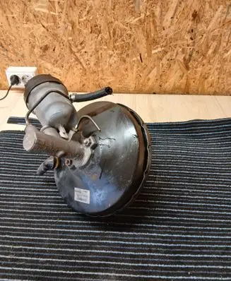 Volvo S40, V40 Brake booster 136893 30884422 005172