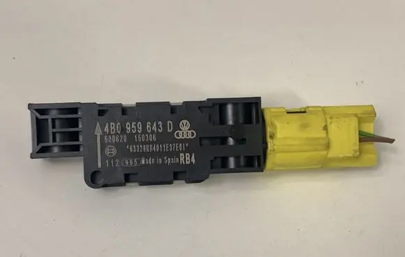 Audi A3 S3 A3 Sportback 8P Airbag deployment crash/impact sensor 4B0959643D
