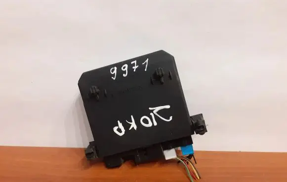 Mercedes-Benz E W210 Door control unit/module 9971 2108203726
