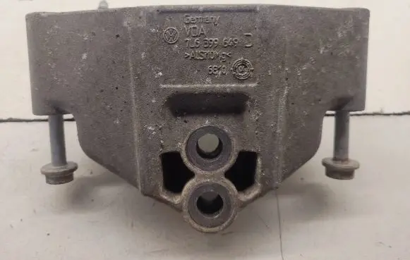 Audi Q7 4L Gearbox mounting bracket 7L6399649