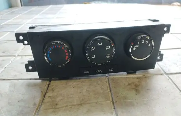 Chevrolet Captiva Climate control unit 96820193 0811040010