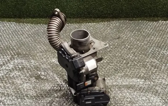 Renault Master III Throttle valve 8200564703 8200796674 8200987453