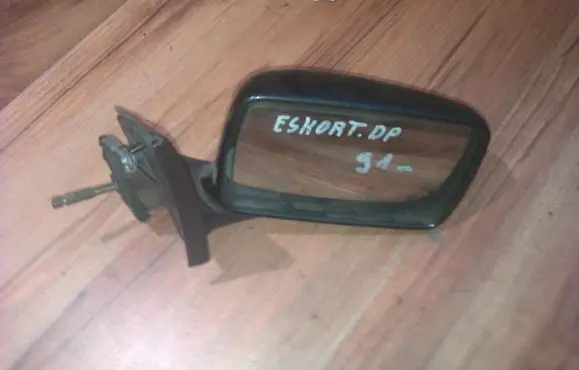 Ford Escort Front door electric wing mirror e10117333