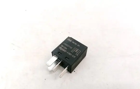 Ford Mondeo Mk III Other relay 2W9314B192BA V23074