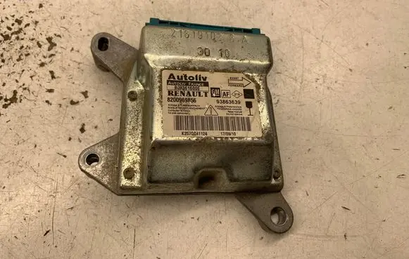 Renault Trafic II (X83) Airbag control unit/module 608361600E 8200969856 93863639