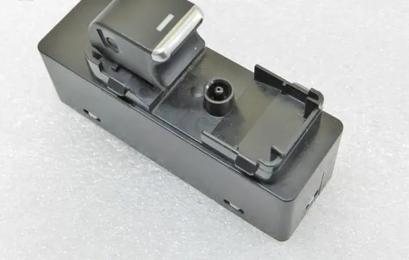 Mazda 6 Aerial antenna switch GMM666380
