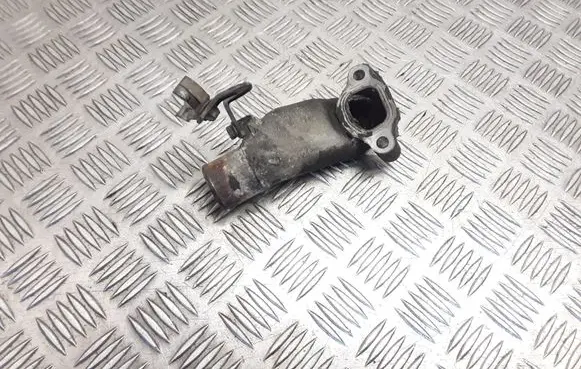 Toyota Corolla Verso E121 Engine coolant pipe/hose
