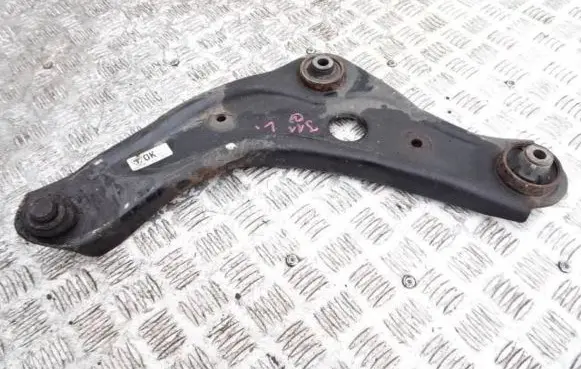 Nissan Qashqai Front lower control arm/wishbone