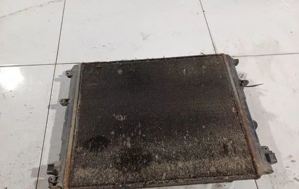 Coolant radiator